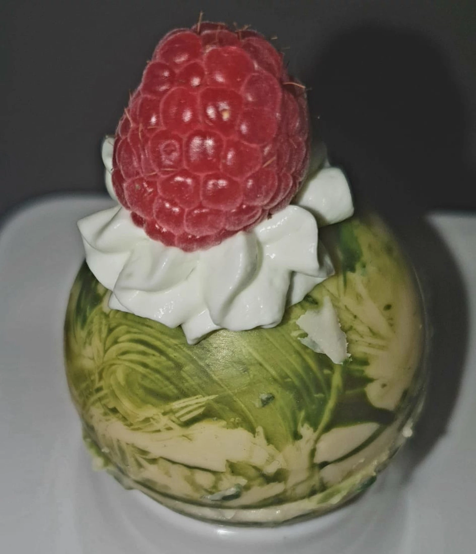 Weiße Schokolade Kugel